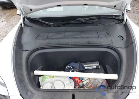 2022 Tesla Model Y Long Range Dual Motor All-Wheel Drive z USA, uszkodzony, nr VIN 7SAYGDEE6NF436924